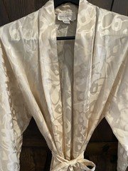 Vintage Robe 100% Silk Cream Beige Patterned Hong Kong FOUR SEASONS OS Luxury