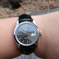 VINTAGE ROLEX OYSTER PERPETUAL DATE REF 1500 CAL 1570 26JEWELS MEN`S WATCH VINTAGE ROLEX OYSTER PERPETUAL DATE REF 1500 CAL 1570 26JEWELS MEN`S WATCH