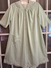 Vintage Shadowline MCM Robe House Dress Mint Green Nylon Lace Rosebuds USA SZ S