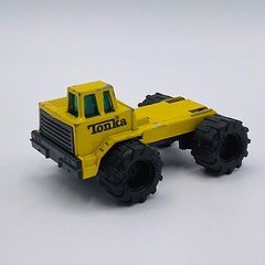VINTAGE TONKA TOY Truck 1992 Yellow Small Vehicle CONSTRUCTION Metal Car 1990s