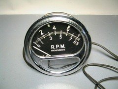 Vintage USED SUN 8500 RPM Tachometer Tach