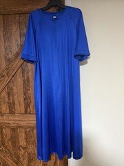 Vintage Vanity Fair 70’sMade In USA Nylon zip Up Robe Housecoat w/Pockets Size M