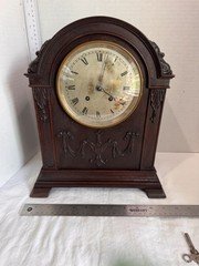 Vintage Waltham Mahogany Mantel Clock Beehive – Working Time & Strike (With Key)