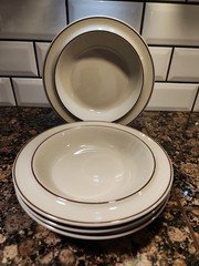 VTG Arabia Finland Fennica 7 3/4" Fruit Bowl Set Of 4 Brown Trim Rimmed