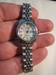 VTG LADIES' ARMITRON WATCH MOP DIAL - JUBILEE BAND FLUTED BEZEL -OFC-Y