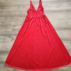 Vtg Olga BodySilk  92087 Full Sweep Negligee Nightgown XL Red Sweetheart V-Neck 
