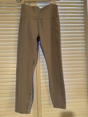 Vuori Size Small Light Purple 7/8 Leggings Women's