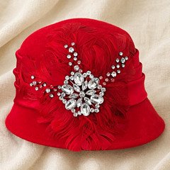 Women’s Red Cloche Felt Hat w/ Feather & Rhinestone Brooch Formal Wedding