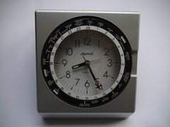 World time aeroplane desk clock - ingersoll
