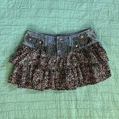 Y2K Express Jeans Floral Ruffle Beaded Gem Mini Skirt Size 2.