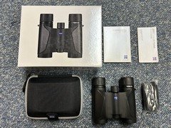 Zeiss Terra ED Pocket 8x25 Binoculars 522502 Black - New in Open Box